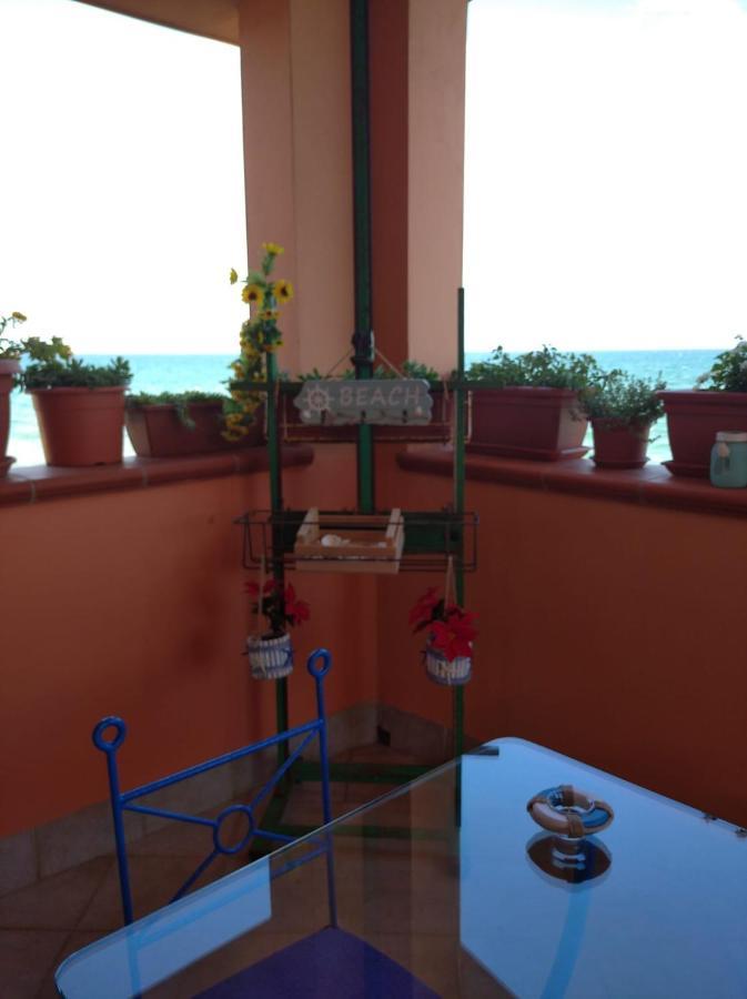 Casa Bon' Aria Fronte Mare Sud Sardegna Villa La Maddalena  Luaran gambar