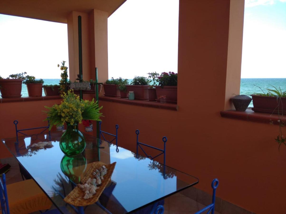 Casa Bon' Aria Fronte Mare Sud Sardegna Villa La Maddalena  Luaran gambar