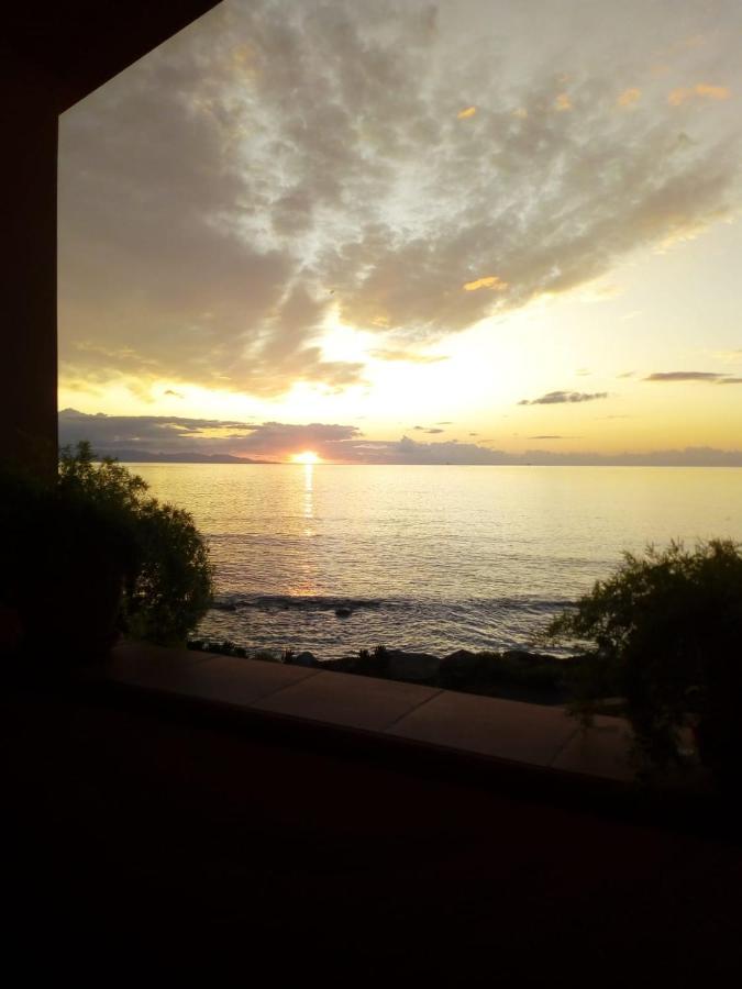 Casa Bon' Aria Fronte Mare Sud Sardegna Villa La Maddalena  Luaran gambar